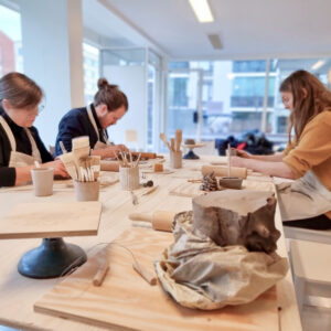 ÄIDIN KANSSA 9.5. klo 13.00–16.00